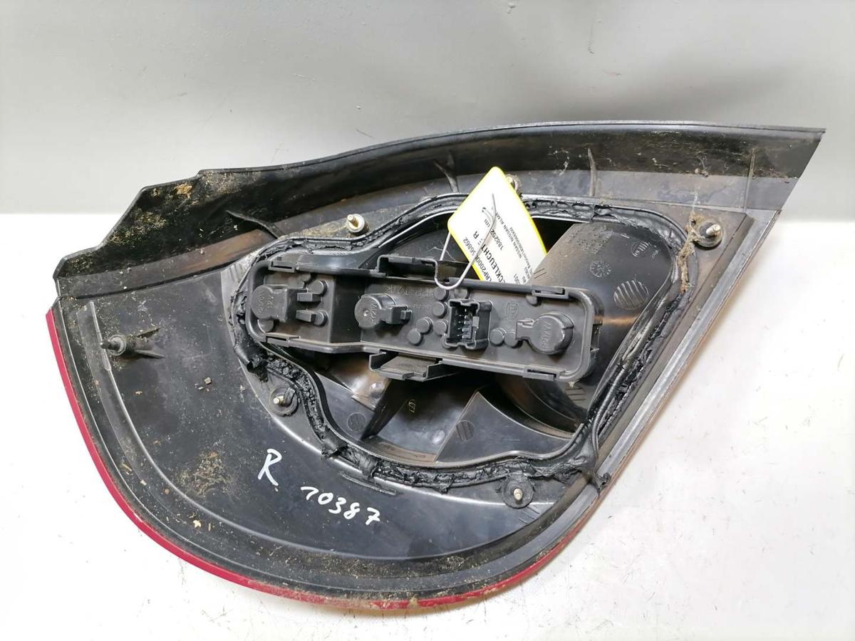 Nissan Almera N16 original Rücklicht Rückleuchte Schlussleuchte rechts Fließheck Bj.2001